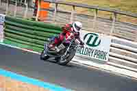 Vintage-motorcycle-club;eventdigitalimages;mallory-park;mallory-park-trackday-photographs;no-limits-trackdays;peter-wileman-photography;trackday-digital-images;trackday-photos;vmcc-festival-1000-bikes-photographs